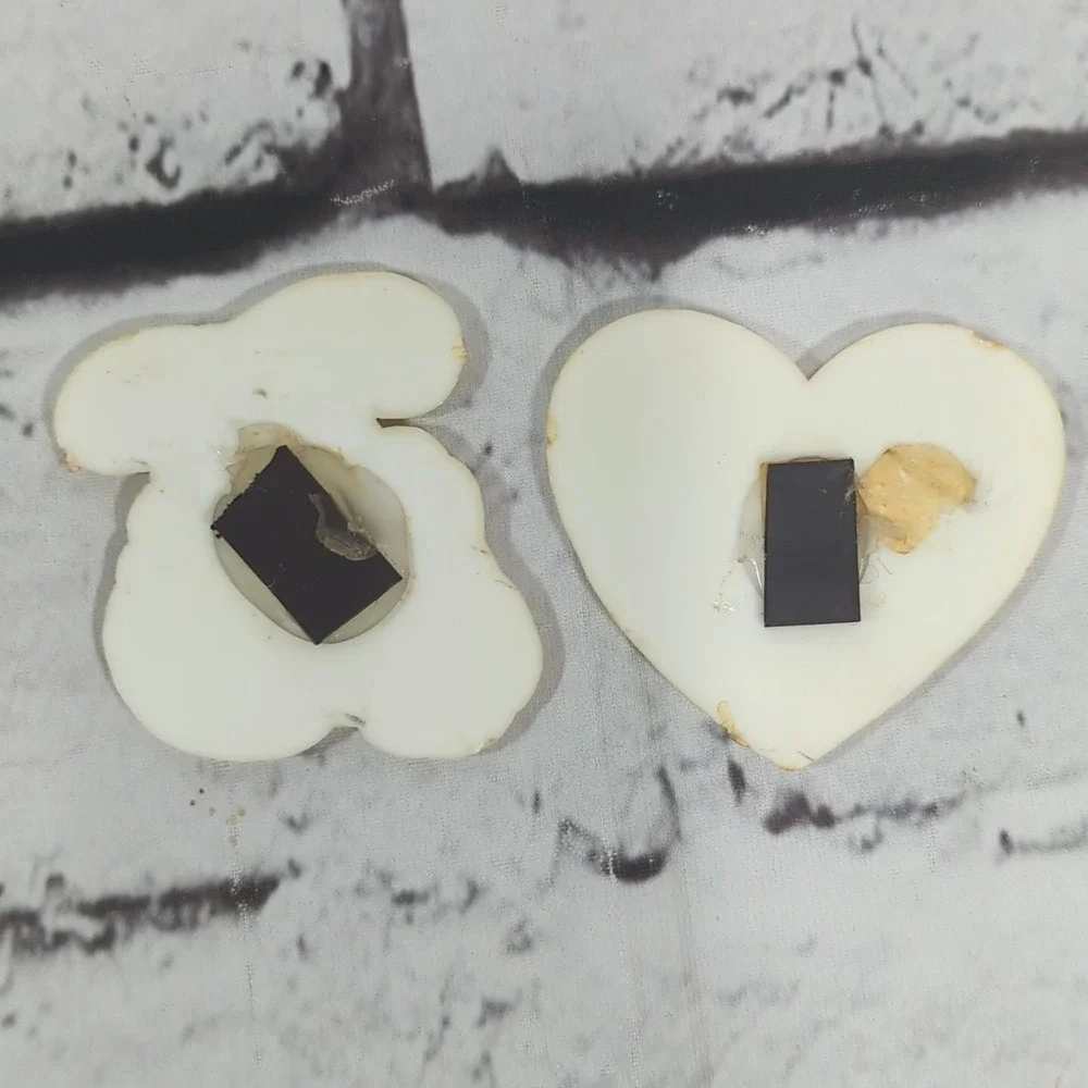 Vintage‎ Refrigerator Fridge Magnets Lot of 2 Kiss the Cook Daily Bread
